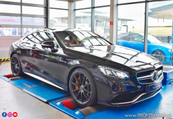 Mercedes AMG S63 - 5.5 BiTurbo V8 - 430kW (585k) a 900Nm