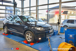 VW Touareg - 3.0 TDI 24V - 180kW (245k) a 550Nm