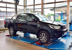 Toyota Hilux (8) - 2.4 D-CAT - 110kW (150k) a 400Nm