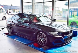 BMW 335iX (F30) - 3.0 TwinPower Turbo 24V - 225kW (306k) a 400Nm