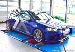 VW Golf R (VII) - 2.0 TSI 16V - 221kW (300k) a 380Nm
