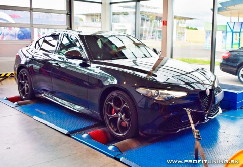 Alfa Romeo Giulia 2.0 Turbo 206kW 16V 2016+
